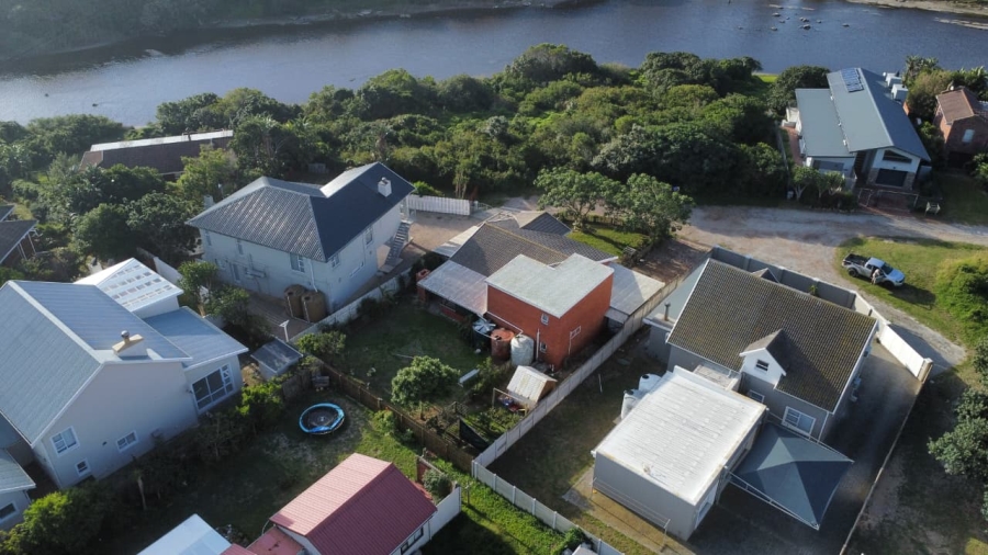 4 Bedroom Property for Sale in Boknesstrand Eastern Cape